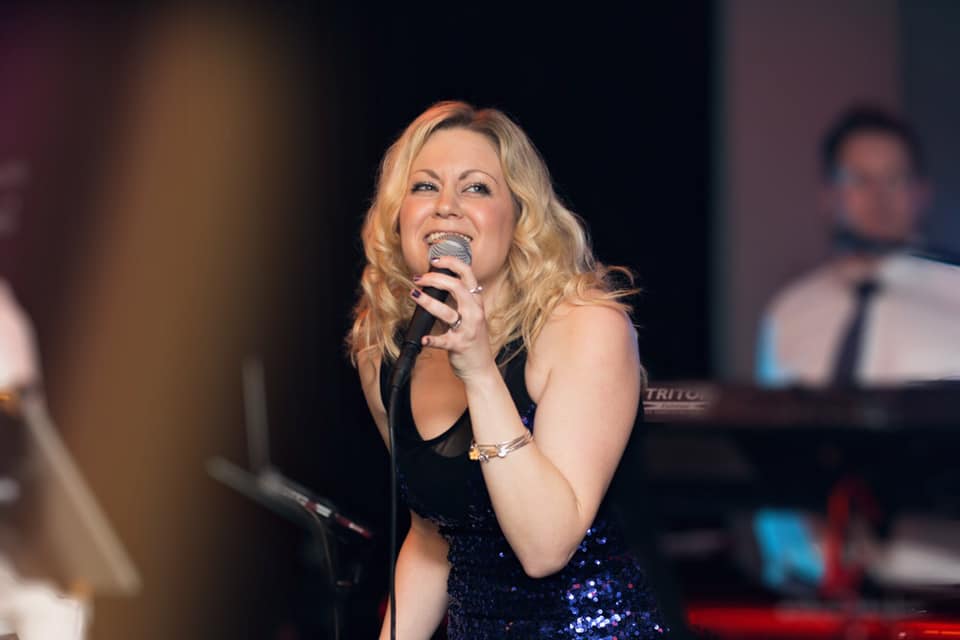 Tracy singing - one of the Best Essex Wedding Singers!