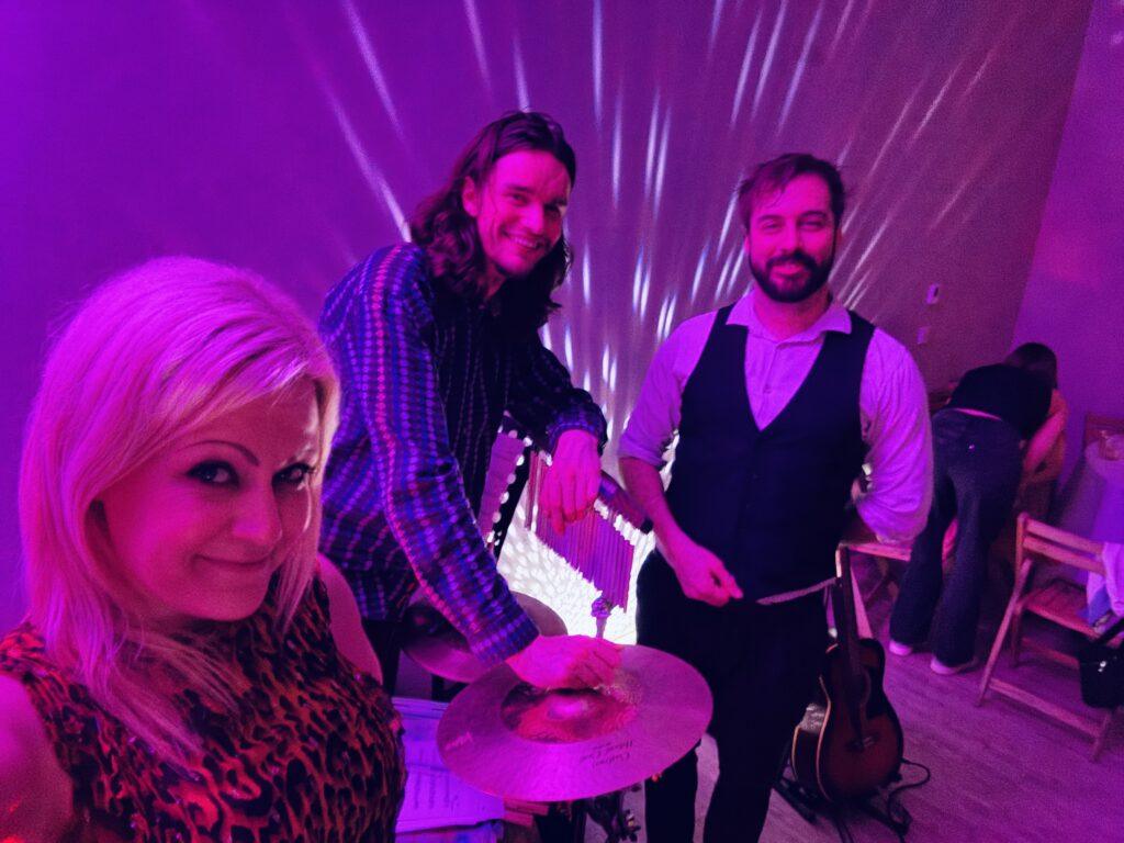 acoustic trio at essex wedding